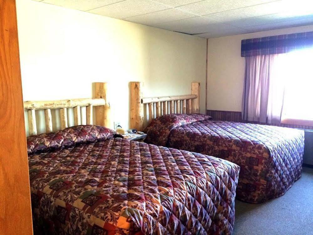 Sportsman'S Lodge Baudette Bagian luar foto